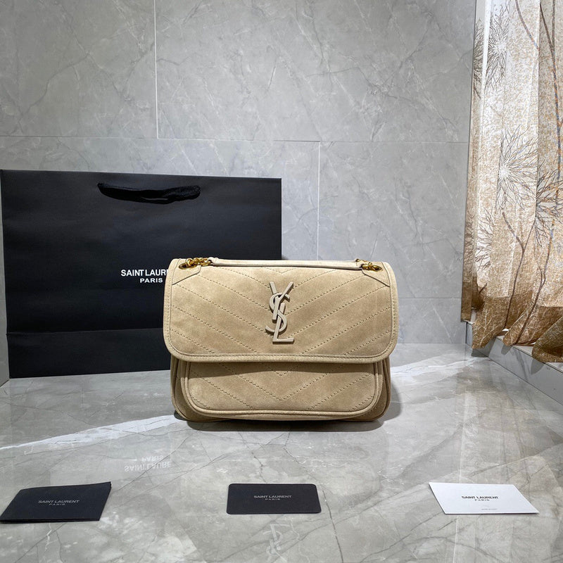 Amelia - YSL Bag - 4047