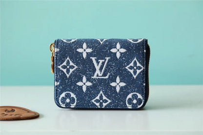 Fan Fashion Lu-Vi bags - 8880