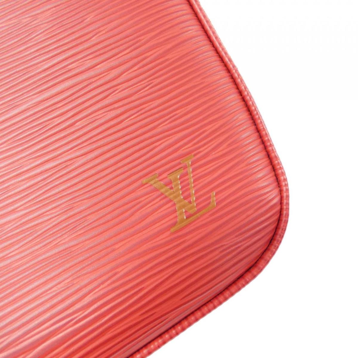 Louis Vuitton Epi Looping MM Shoulder Bag
