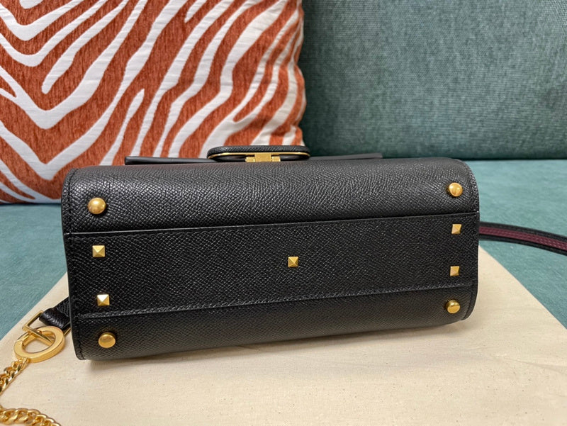 Amelia's Bag Gallery - VEL Bags - 637