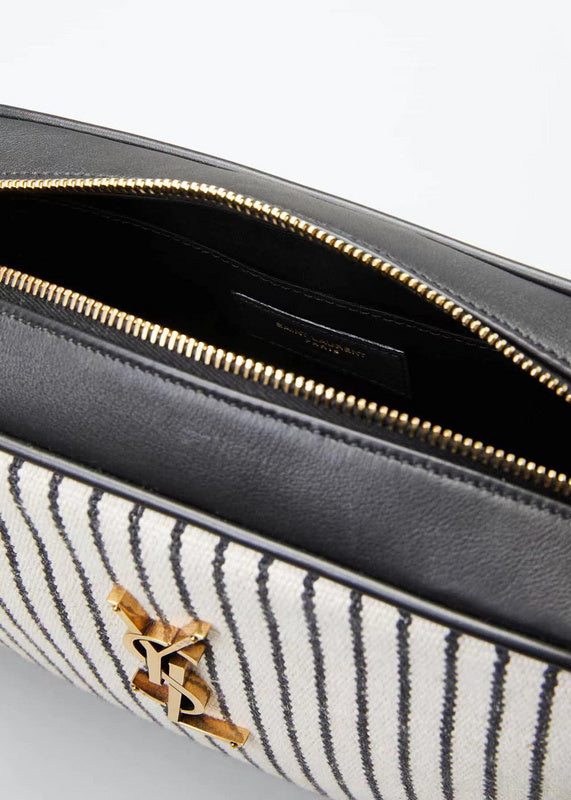 Amelia - YSL Bag - 3655