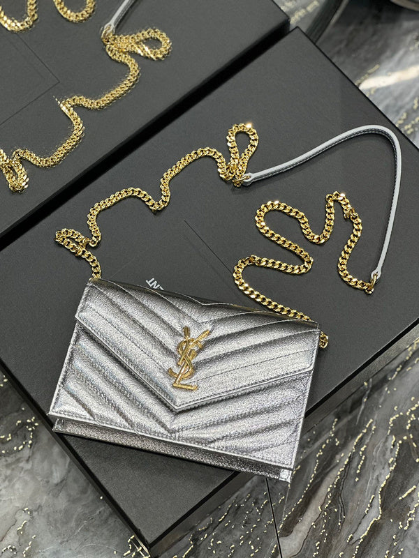 Amelia - YSL Bag - 1921