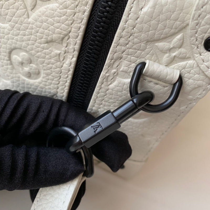 Fan Fashion Lu-Vi bags - 17819