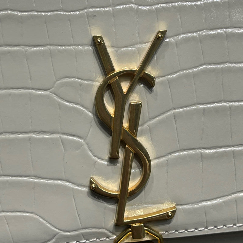 Amelia - YSL Bag - 1941