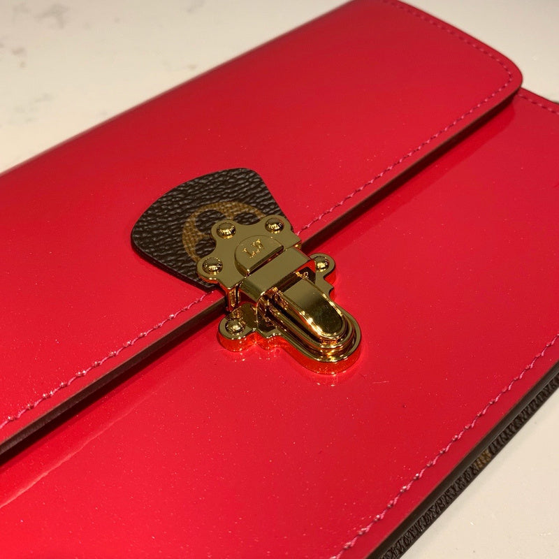 Fan Fashion Lu-Vi bags - 9141