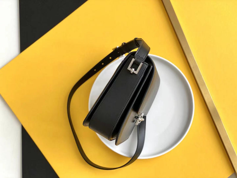 Amelia - YSL Bag - 4153