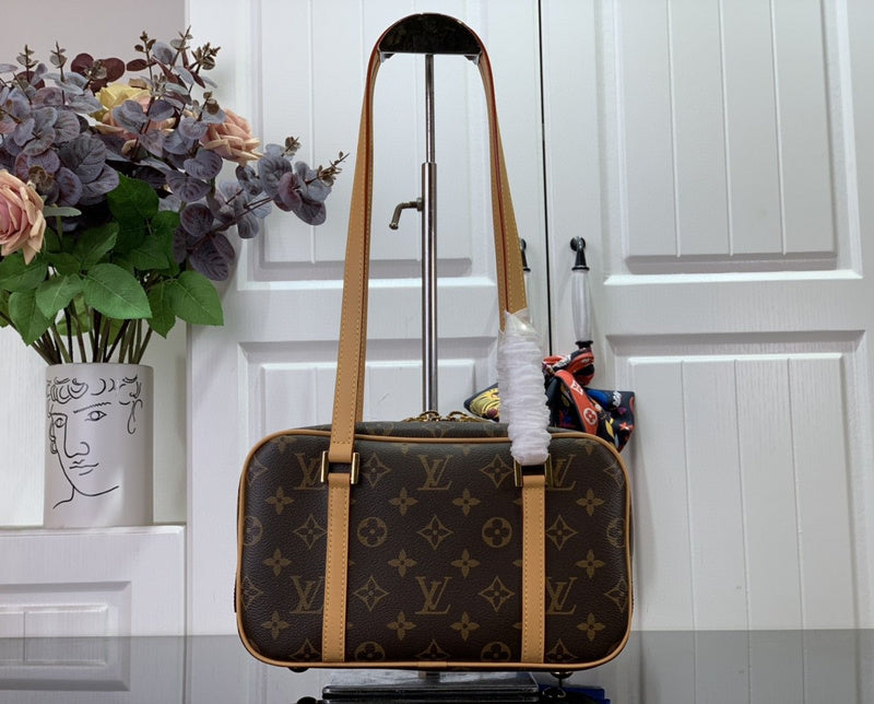 Fashion Lu-Vi bags - 3442