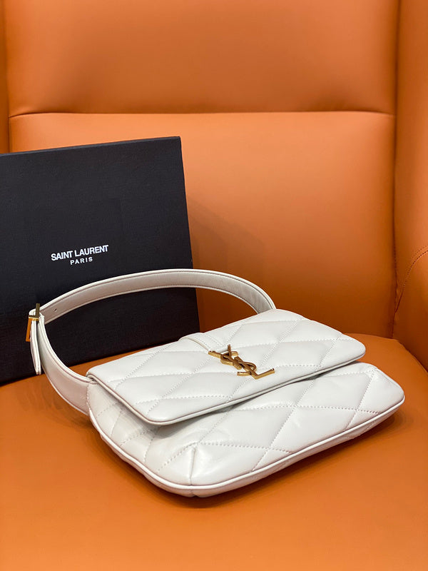 Amelia - YSL Bag - 2066
