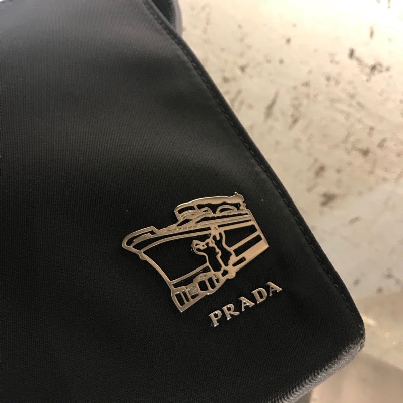 Amelia - PD Wallets - 001