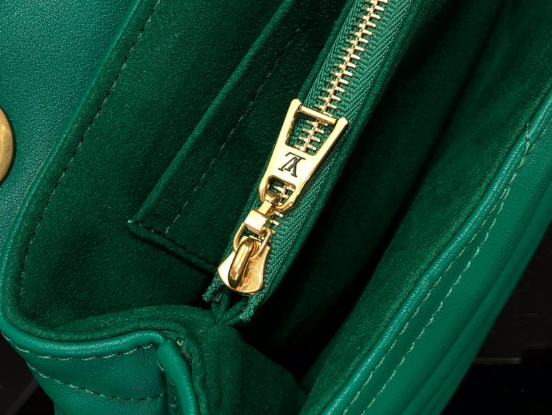 Fan Fashion Lu-Vi bags - 17480