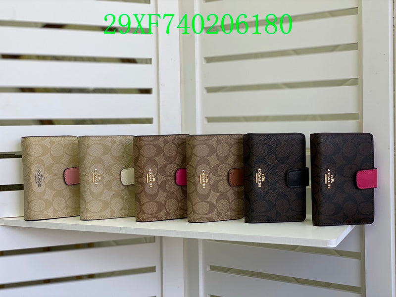 Amelia - CAH Wallet - 034
