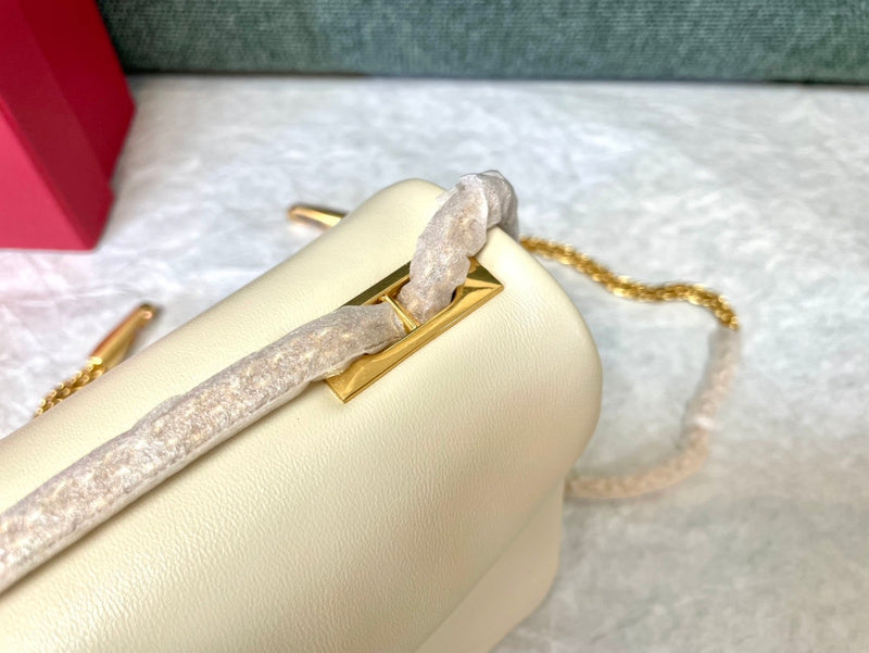 Amelia's Bag Gallery - VEL Bags - 584