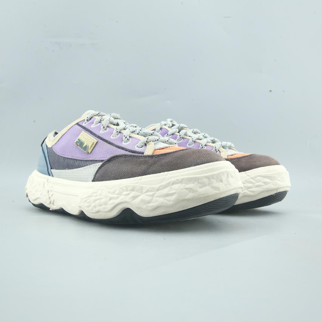 FILA CANVAS LOW