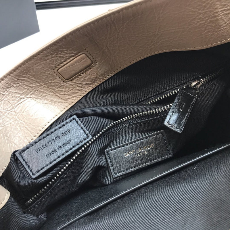 Amelia - YSL Bag - 2342