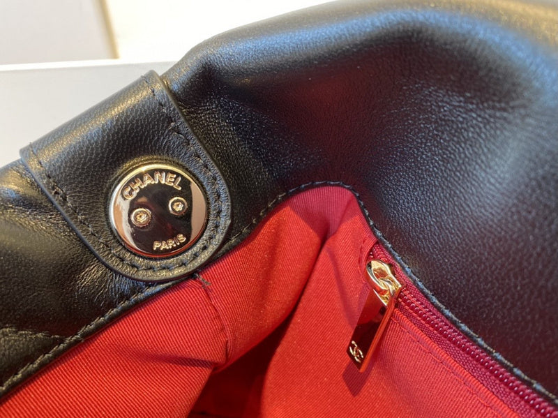Wellow Bags - Chanel - Bags  - 737