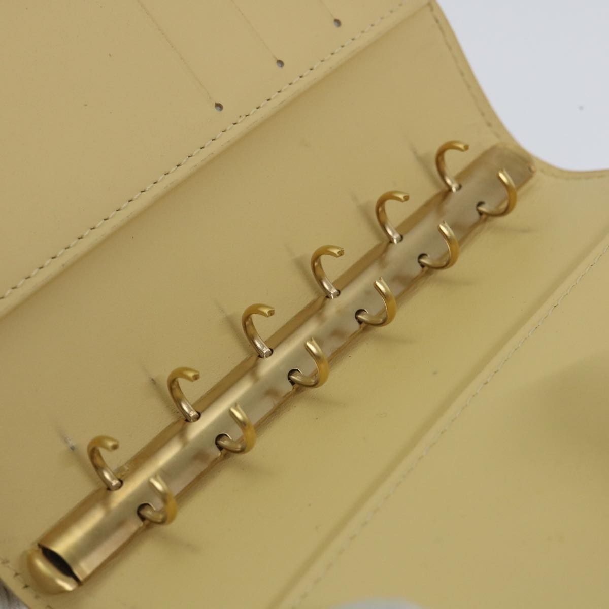 LOUIS VUITTON Epi Agenda PM Day Planner Cover White Yvoire R2005J LV Auth 58113