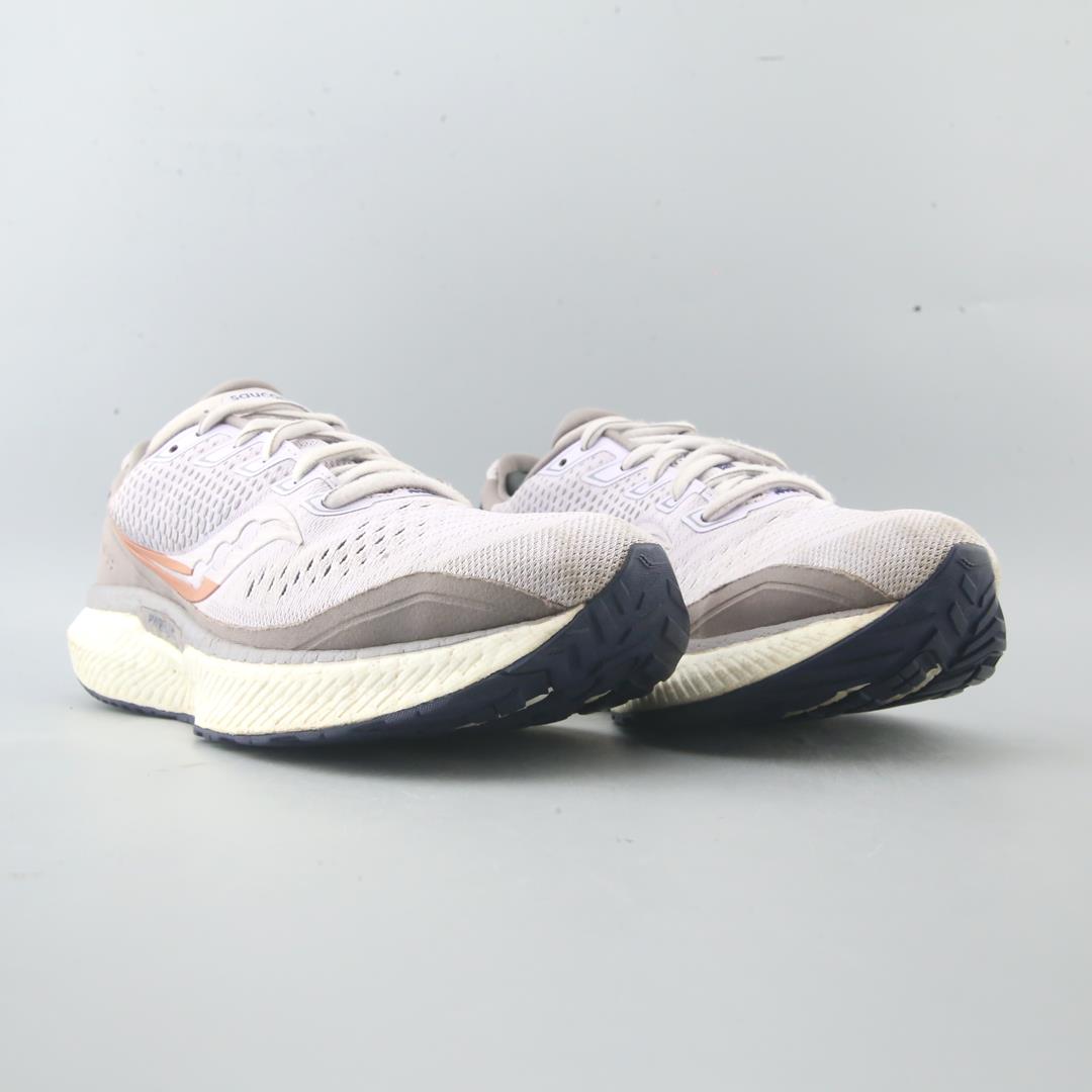 SAUCONY TRIUMPH 18
