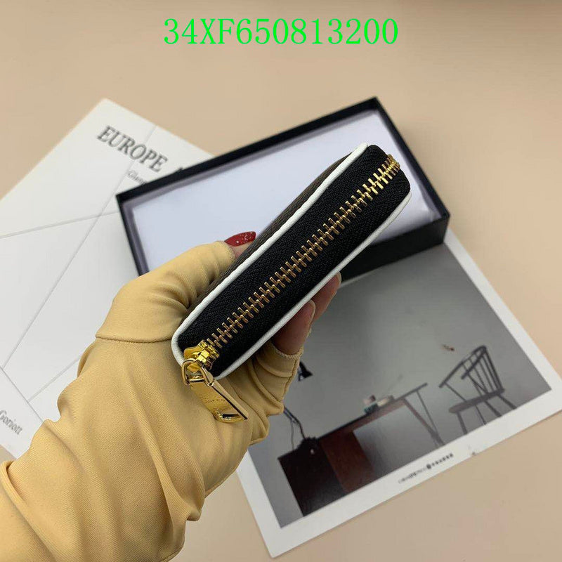 Amelia - CAH Wallet - 091