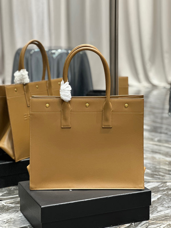 Amelia - YSL Bag - 3980