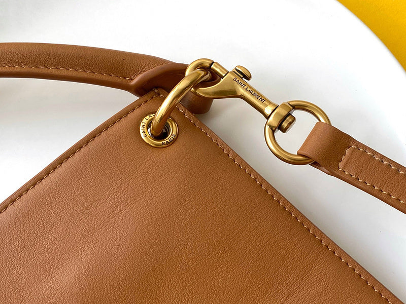 Amelia - YSL Bag - 3633