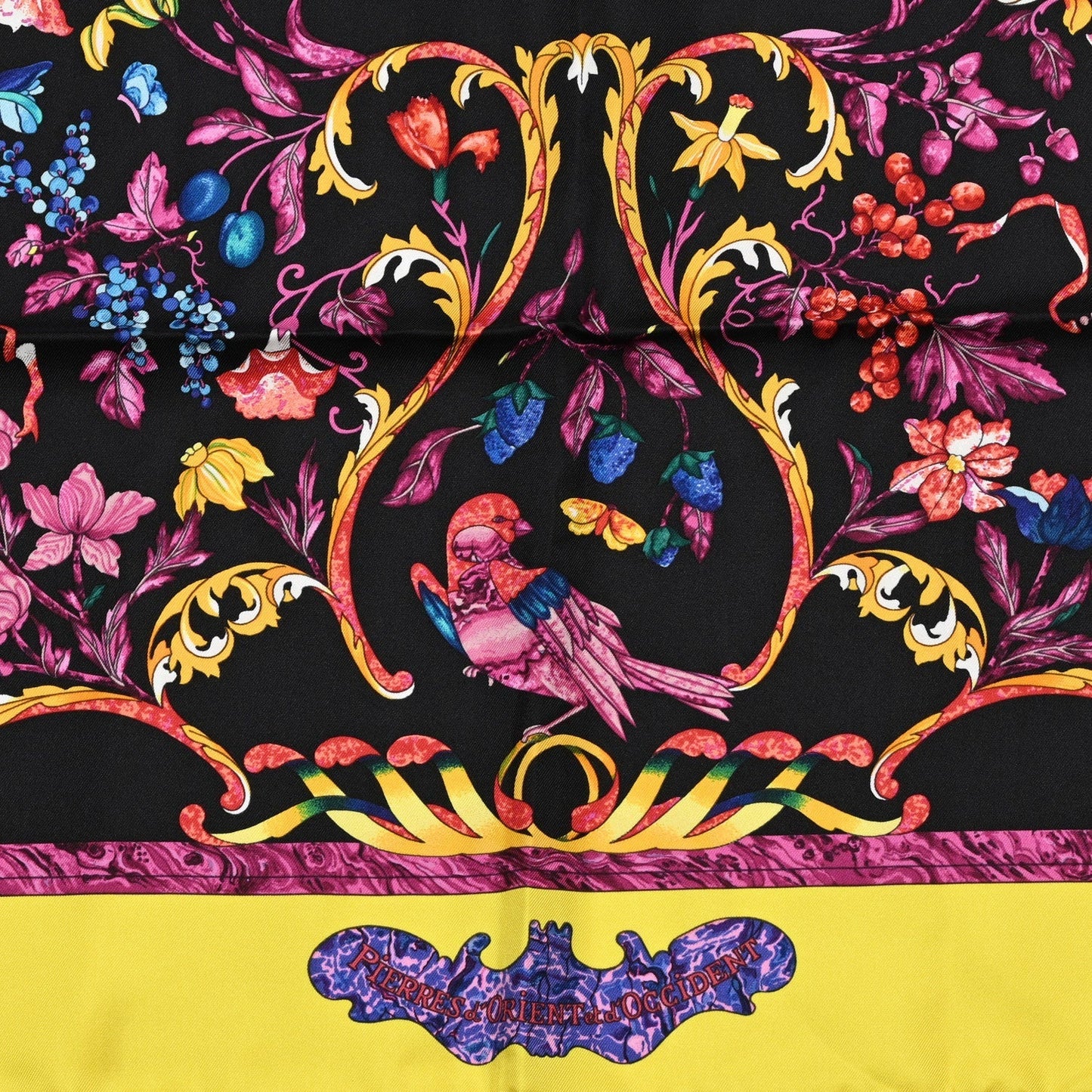 Amelia Silk Pierres d'Orient et d'Occident Scarf 90