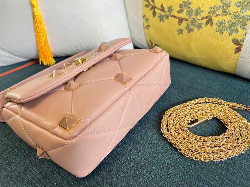 VAL LUXURY BAGS - FOR FASHION LOVERS  AFFORDABLE LUXURY BAGS- 1110