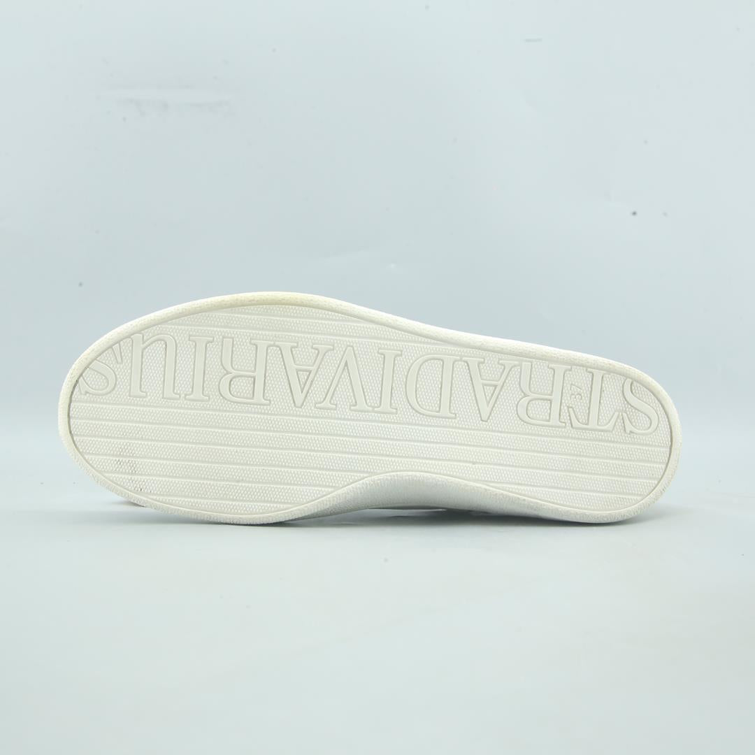 STRADIVARIUS .