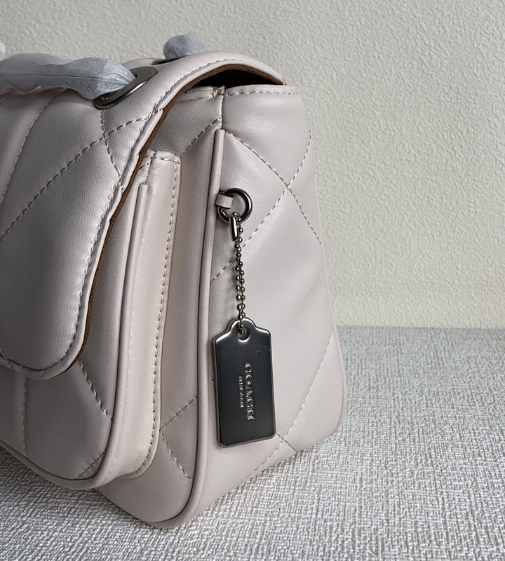 Amelia-i CAH Bags - 138