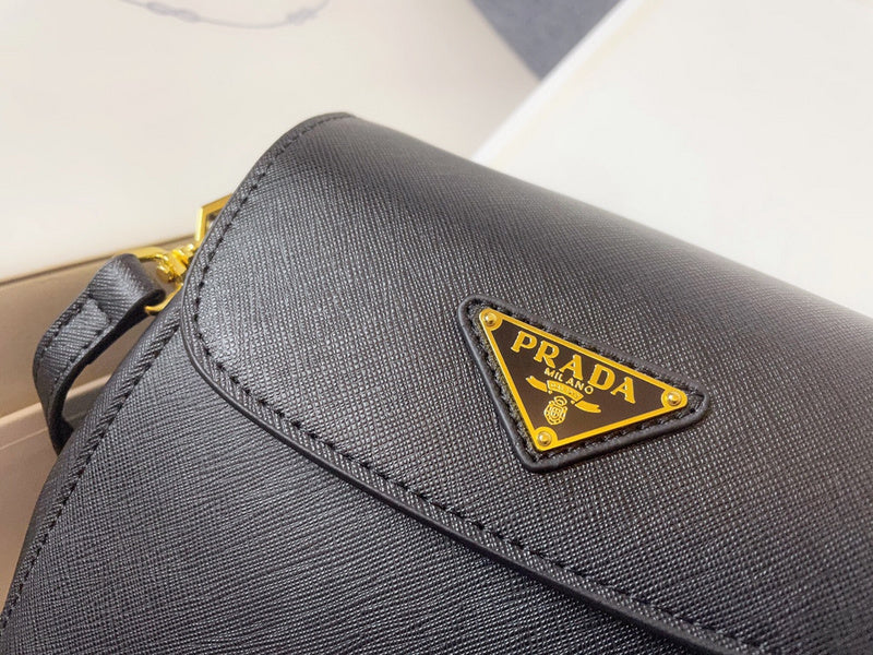 Barnes-Bags - Prada Bags - 967