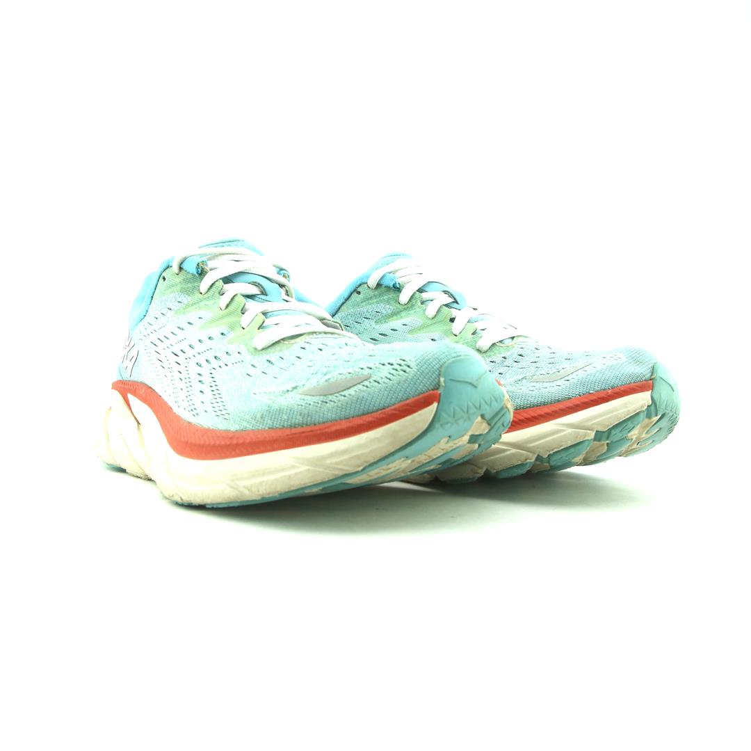 HOKA ONE ONE  CLIFTON 8