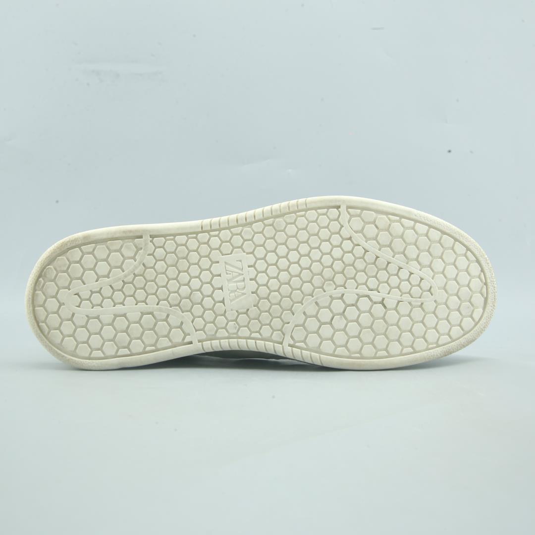 ZARA. ORTHOLITE
