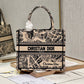 Lusso Official - DYOR   BAGS - 125