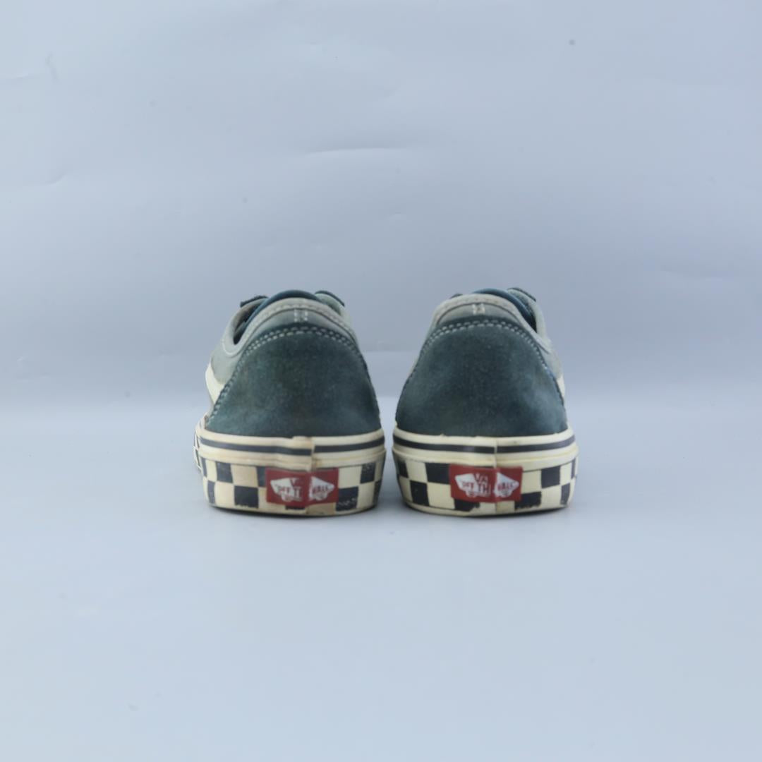 VANS AUTHENTIC