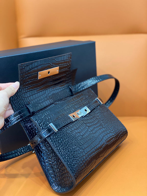 Amelia - YSL Bag - 2078