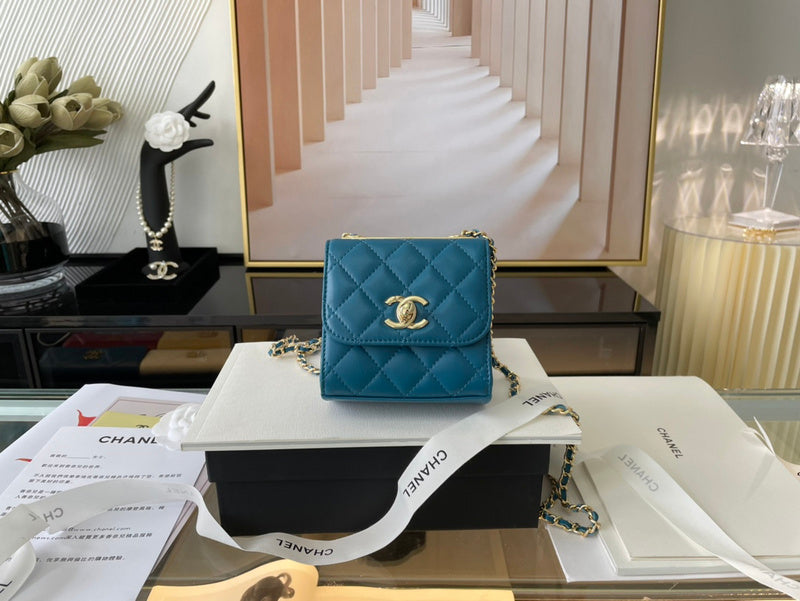 Wellow Bags - Chanel - Bags  - 327