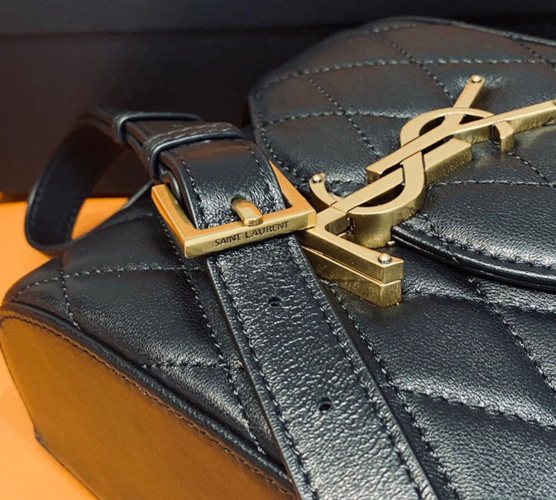Amelia - YSL Bag - 2058
