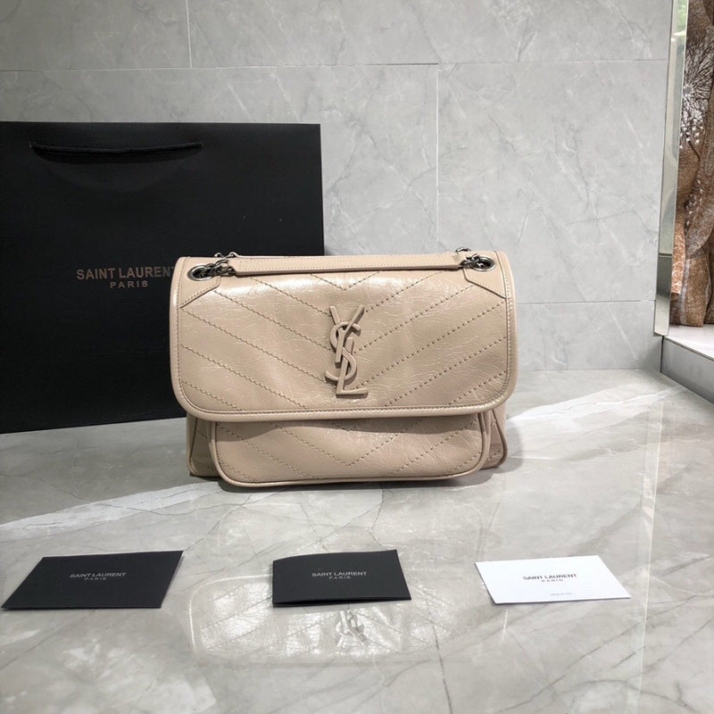 Amelia - YSL Bag - 4050