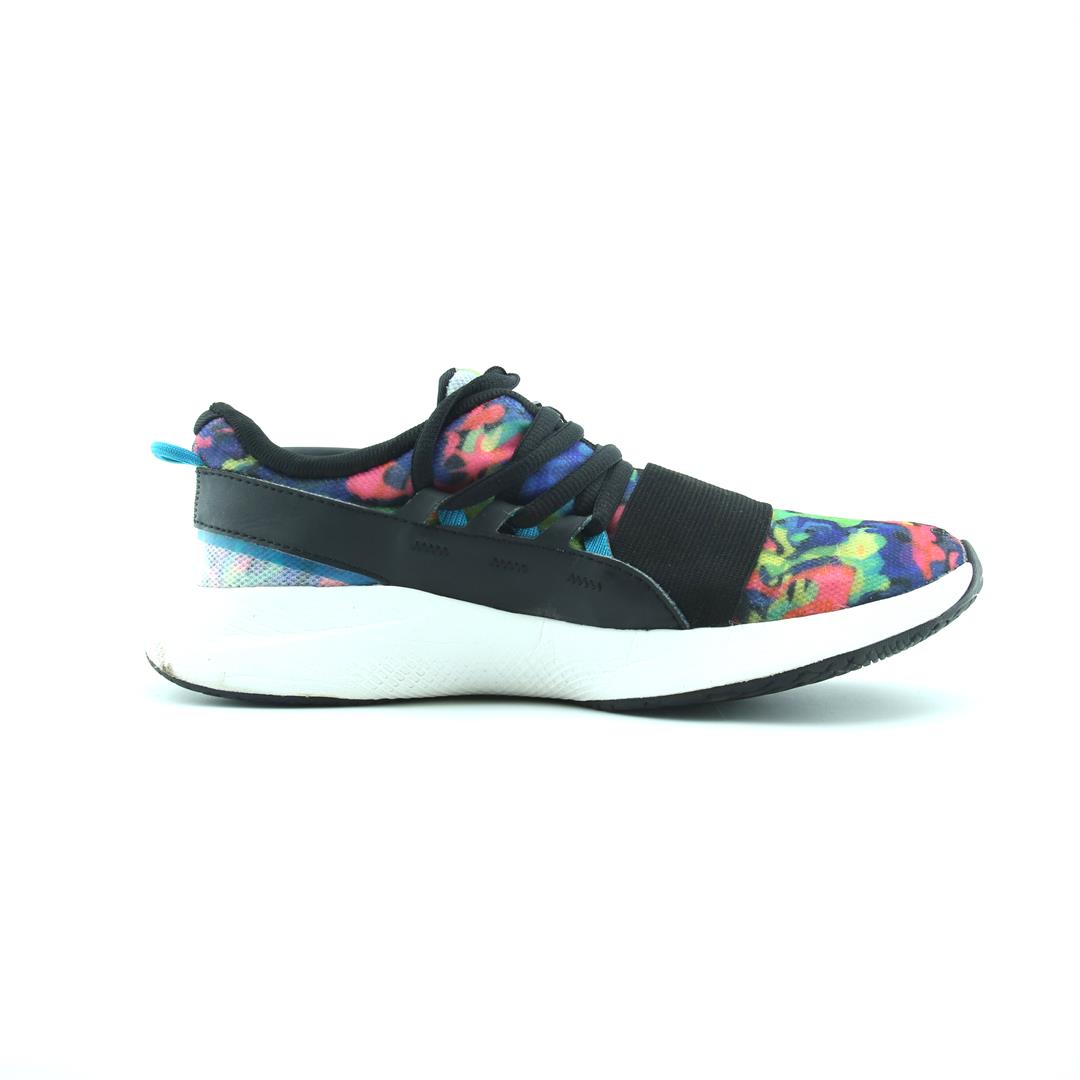UNDER ARMOUR CHARGED BREATHE