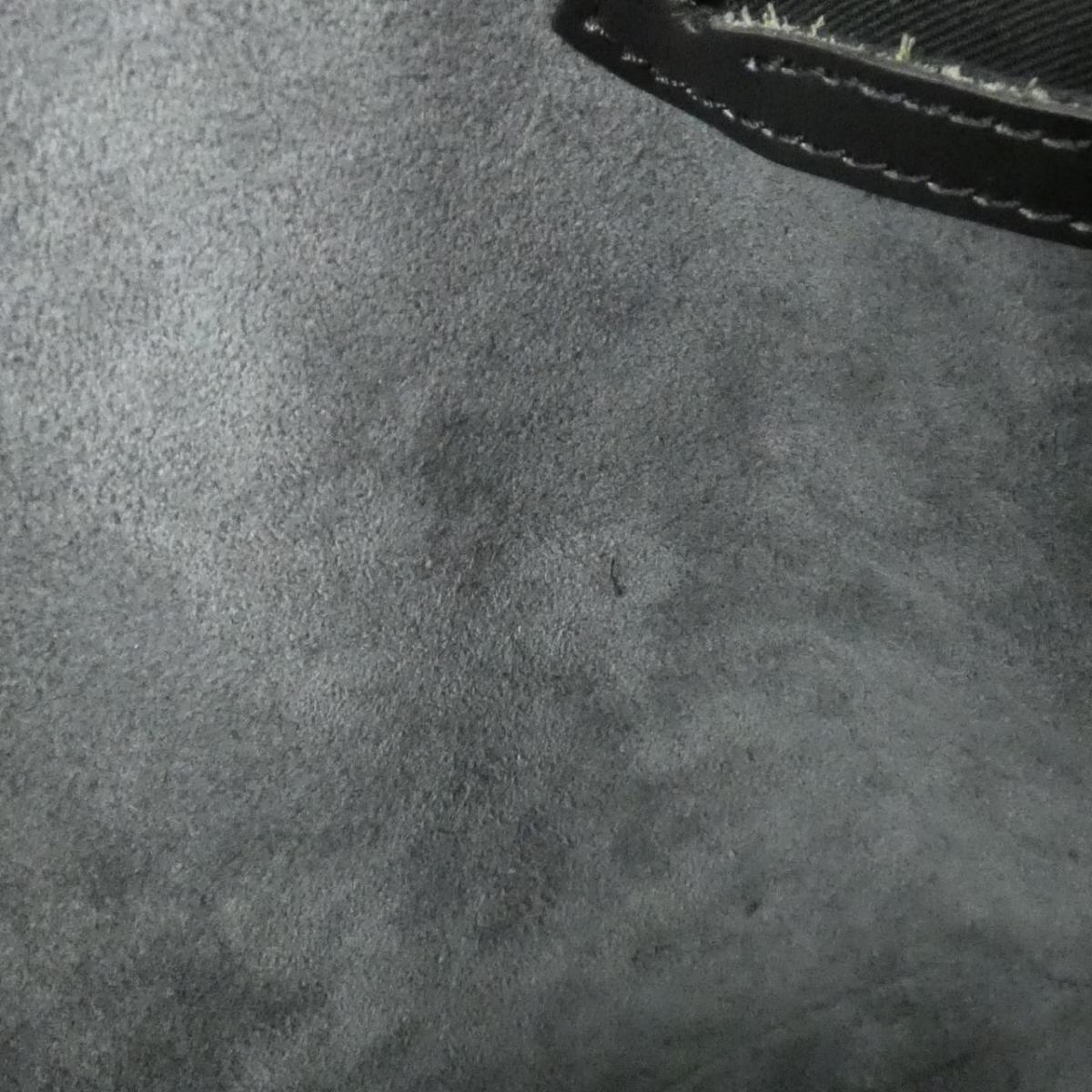 Louis Vuitton Epi Canyon M48032 Bag