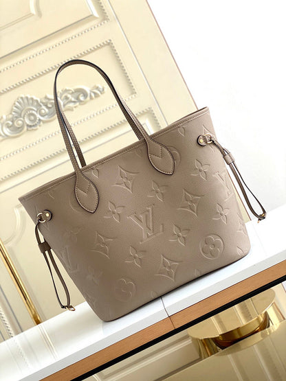Fan Fashion Lu-Vi Bags - 16816