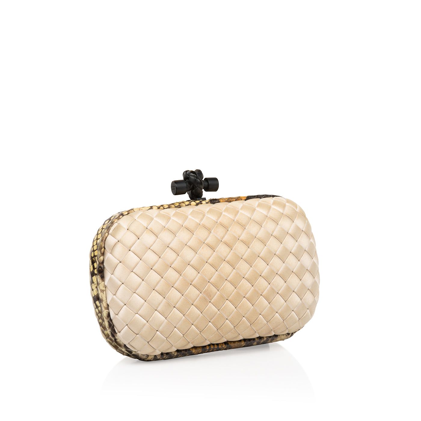 Knot Clutch