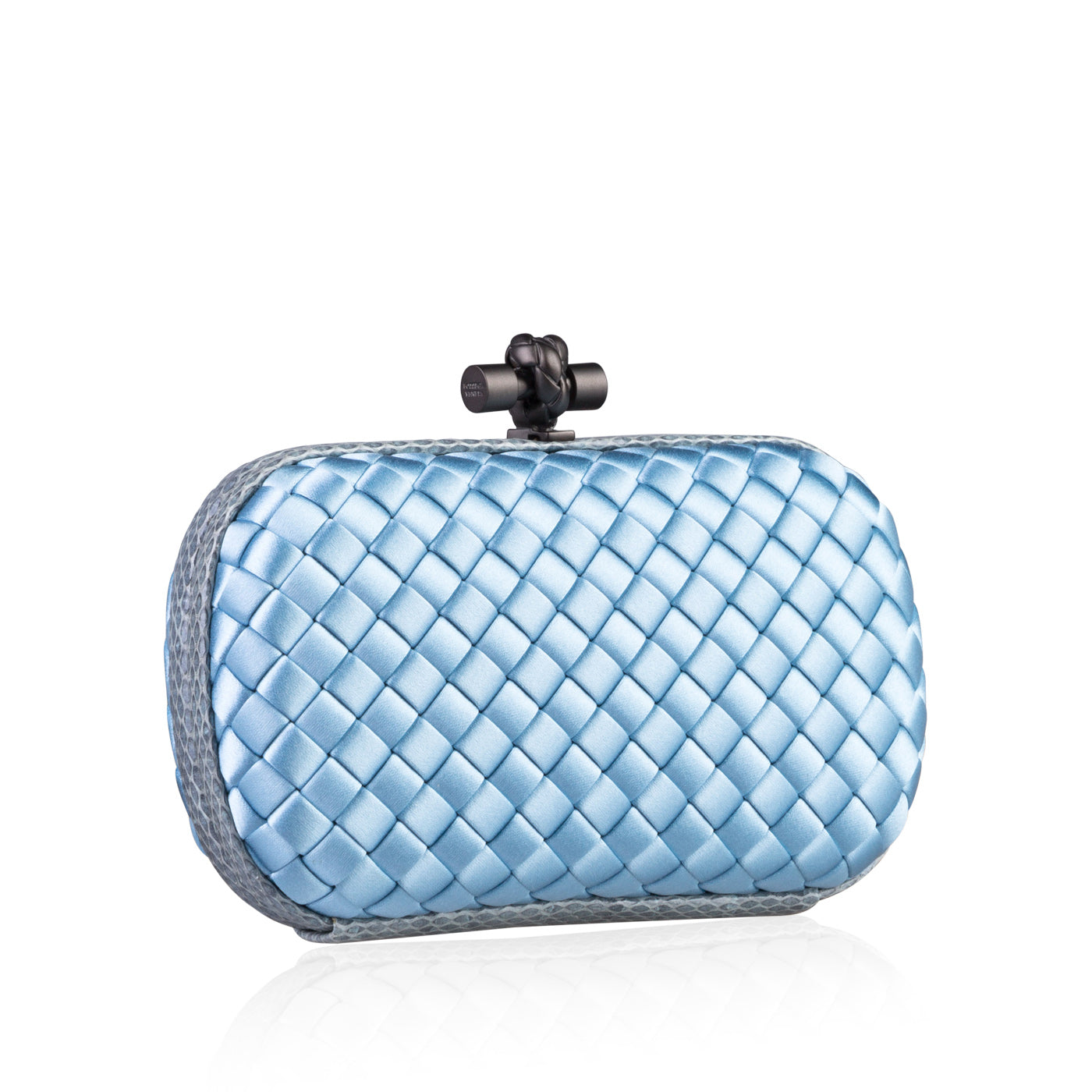 Knot Clutch