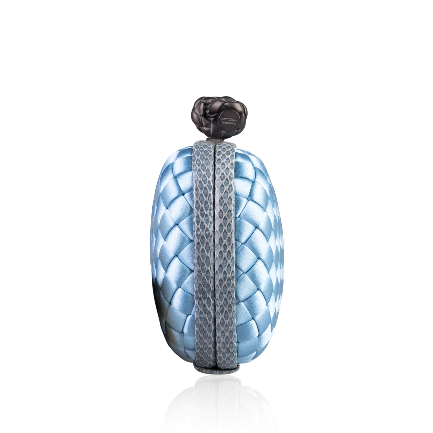 Knot Clutch