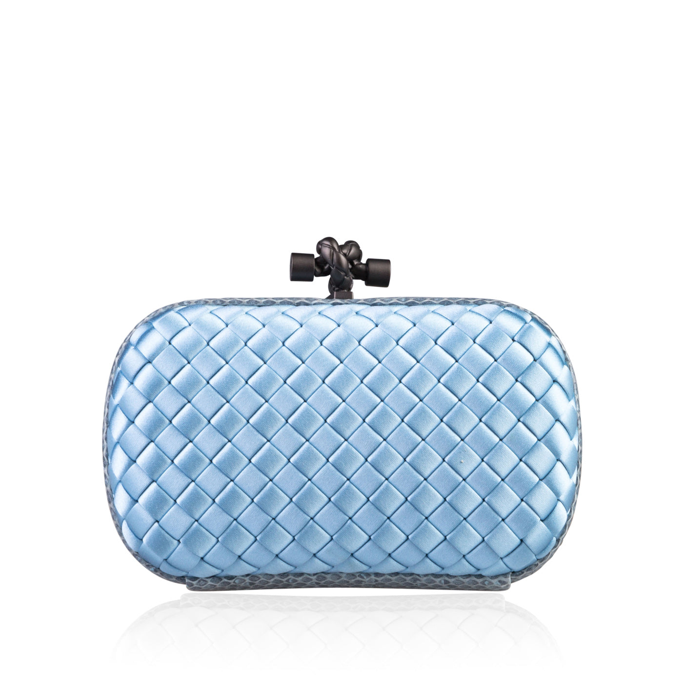 Knot Clutch