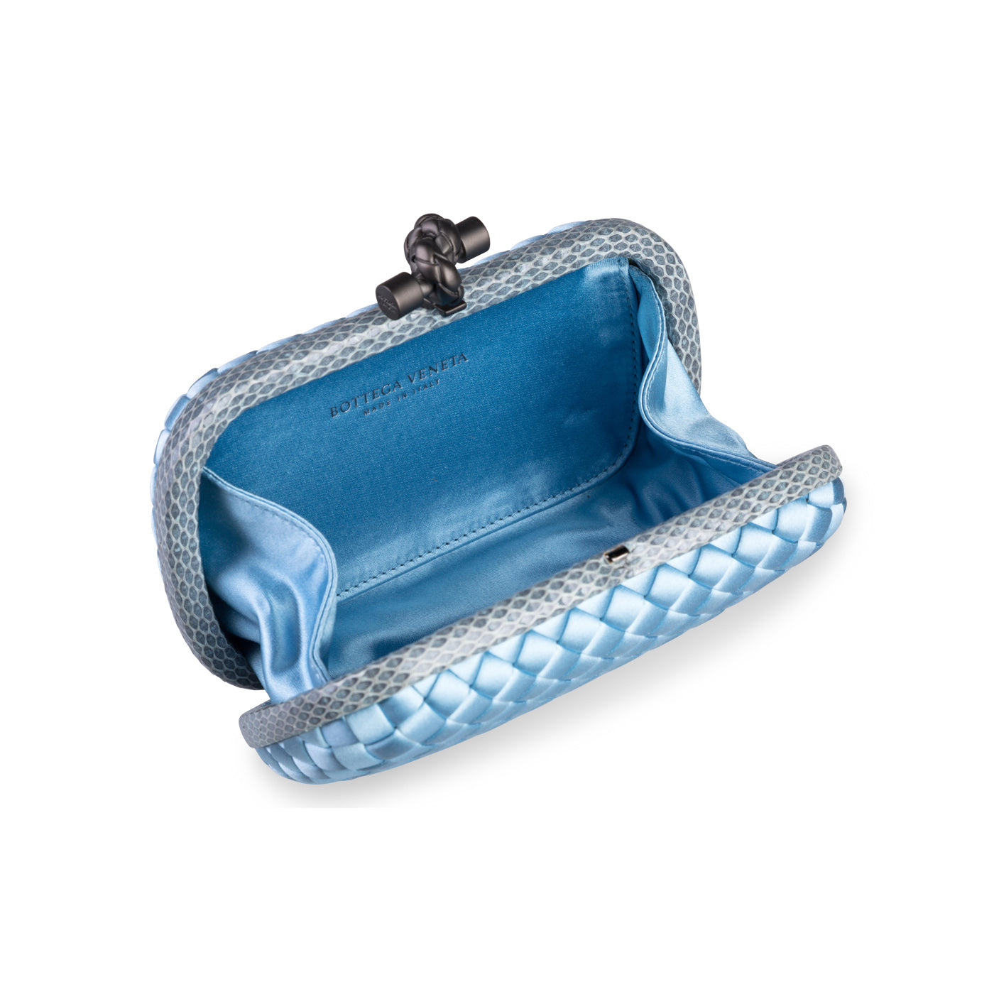 Knot Clutch
