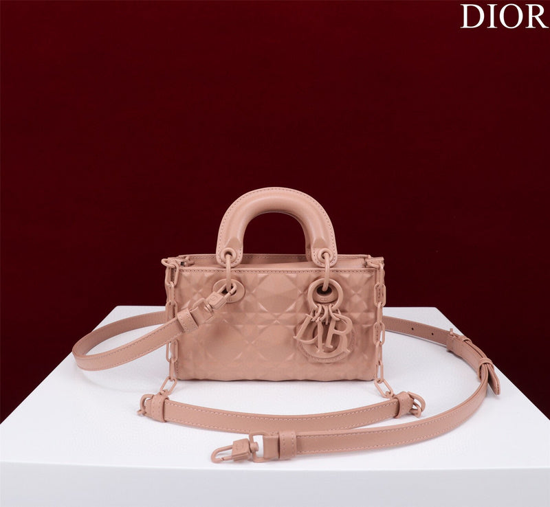 Amelia- DYOR FASHION BAGS - 1672