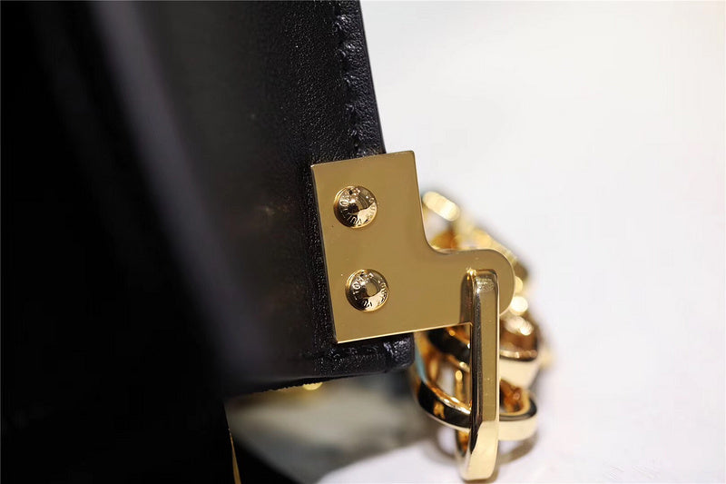 Fan Fashion Lu-Vi bags - 8127