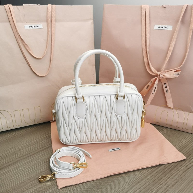 Amelia- MMU  LUXURY BAGS - 090