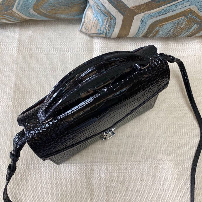 Amelia - YSL Bag - 3745