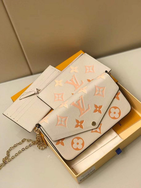 Fan Fashion Lu-Vi bags - 17608